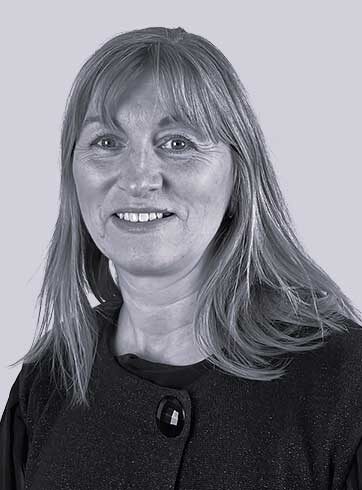 Dawn O'Connor, Admin Arigna