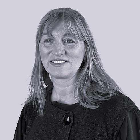 Dawn O'Connor, Admin Arigna